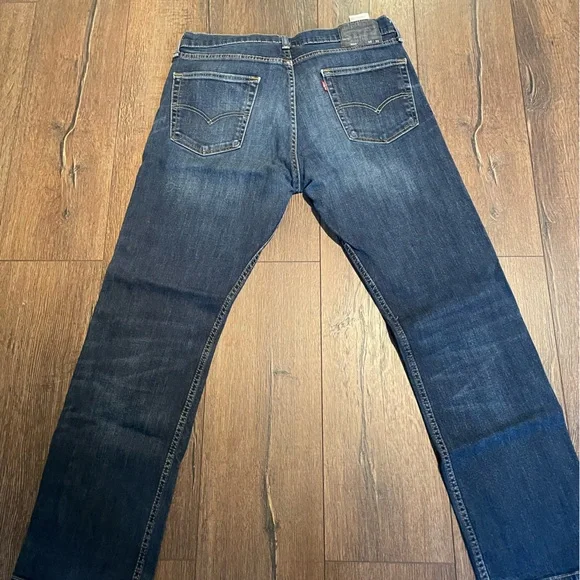 Levi's Men's Blue Straight Jeans with Faded Whiskering - Picture 2 of 3